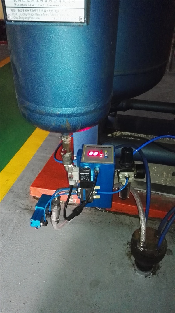 零氣耗防堵A型氣控球閥汽水分離器現場.jpg